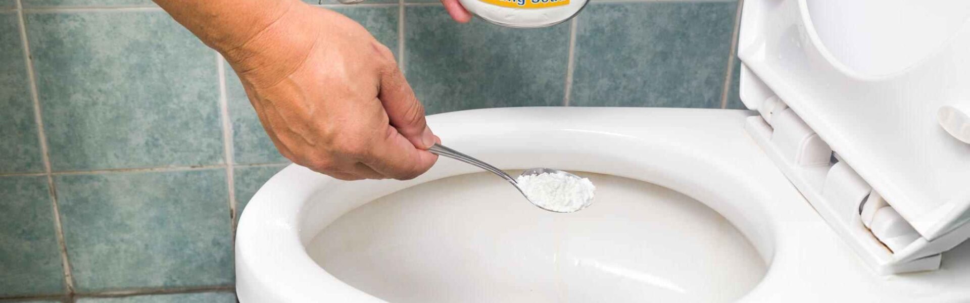 why you should put baking soda in toilet tank